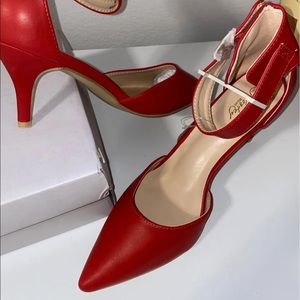 Low Heel Pumps
